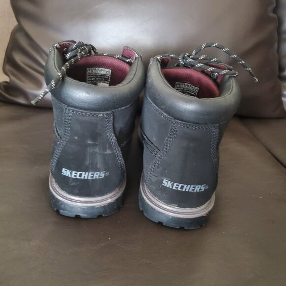 Skechers boots Black color Drawstring size 4.5 big boy - Picture 2 of 6